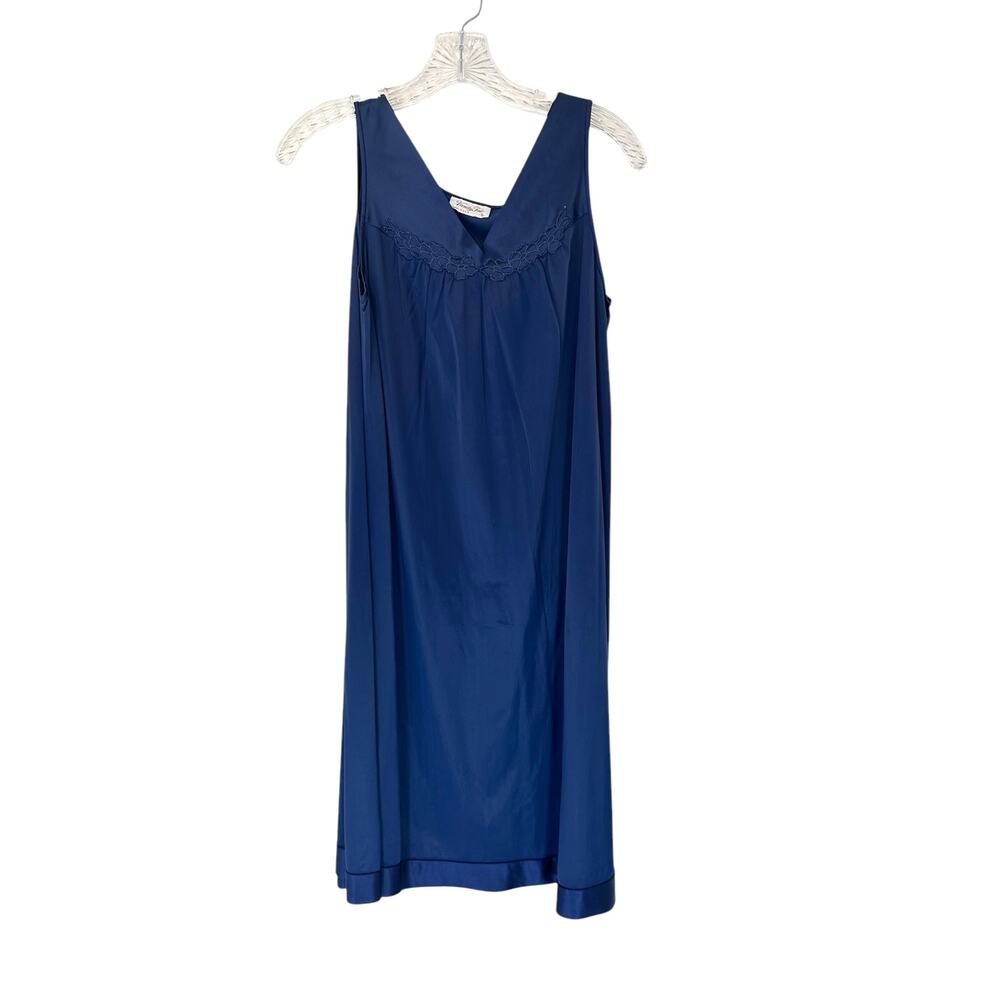 VTG Vanity Fair Blue Dainty‎ Sleeveless Embroidered Intimate Slip Dress Small
